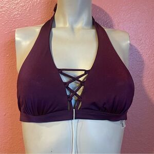 BEACH BUNNY TOP..